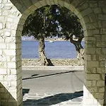 Paros Apartments *