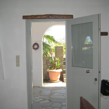Paros Apartments *