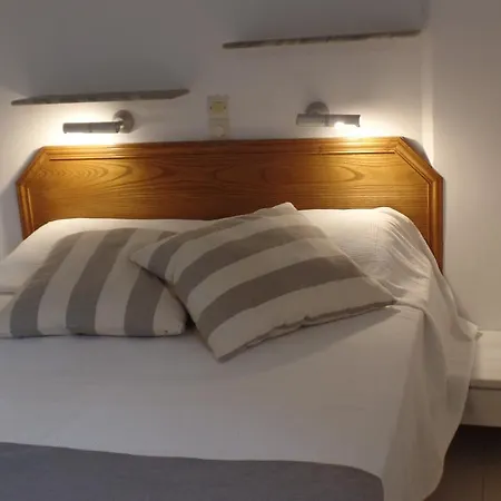 Апартаменты Paros Apartments